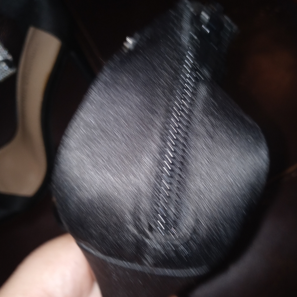 Heels - Picture 5 of 6